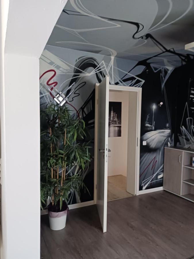 Moderne Wohnung In Ruhiger Lage Stolberg  Exterior foto